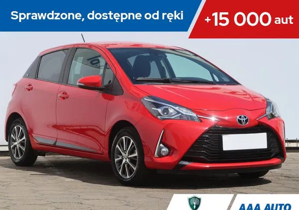 łódzkie Toyota Yaris cena 55000 przebieg: 49858, rok produkcji 2020 z Drobin